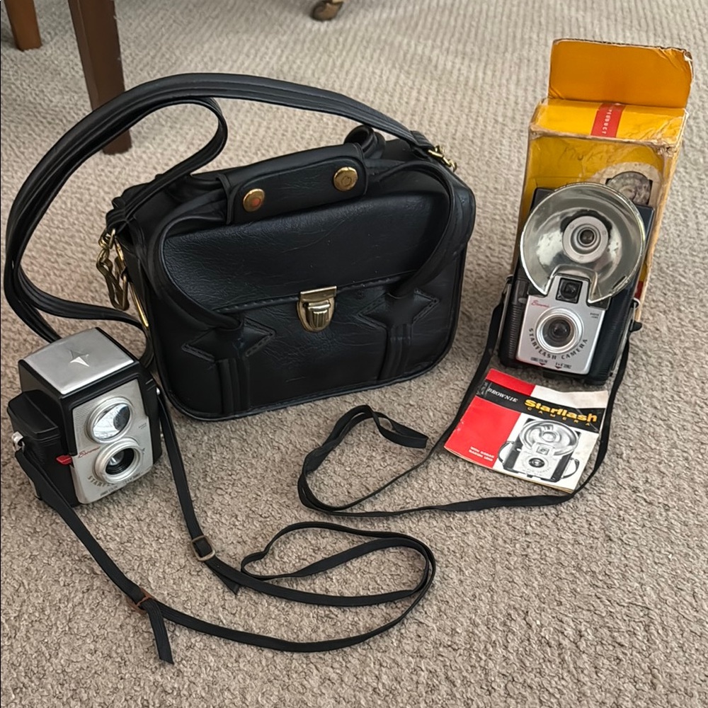 Vintage Kodak Cameras & Case Bundle